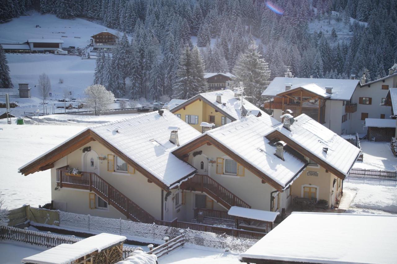 Residence Le Rose Pozza di Fassa Luaran gambar