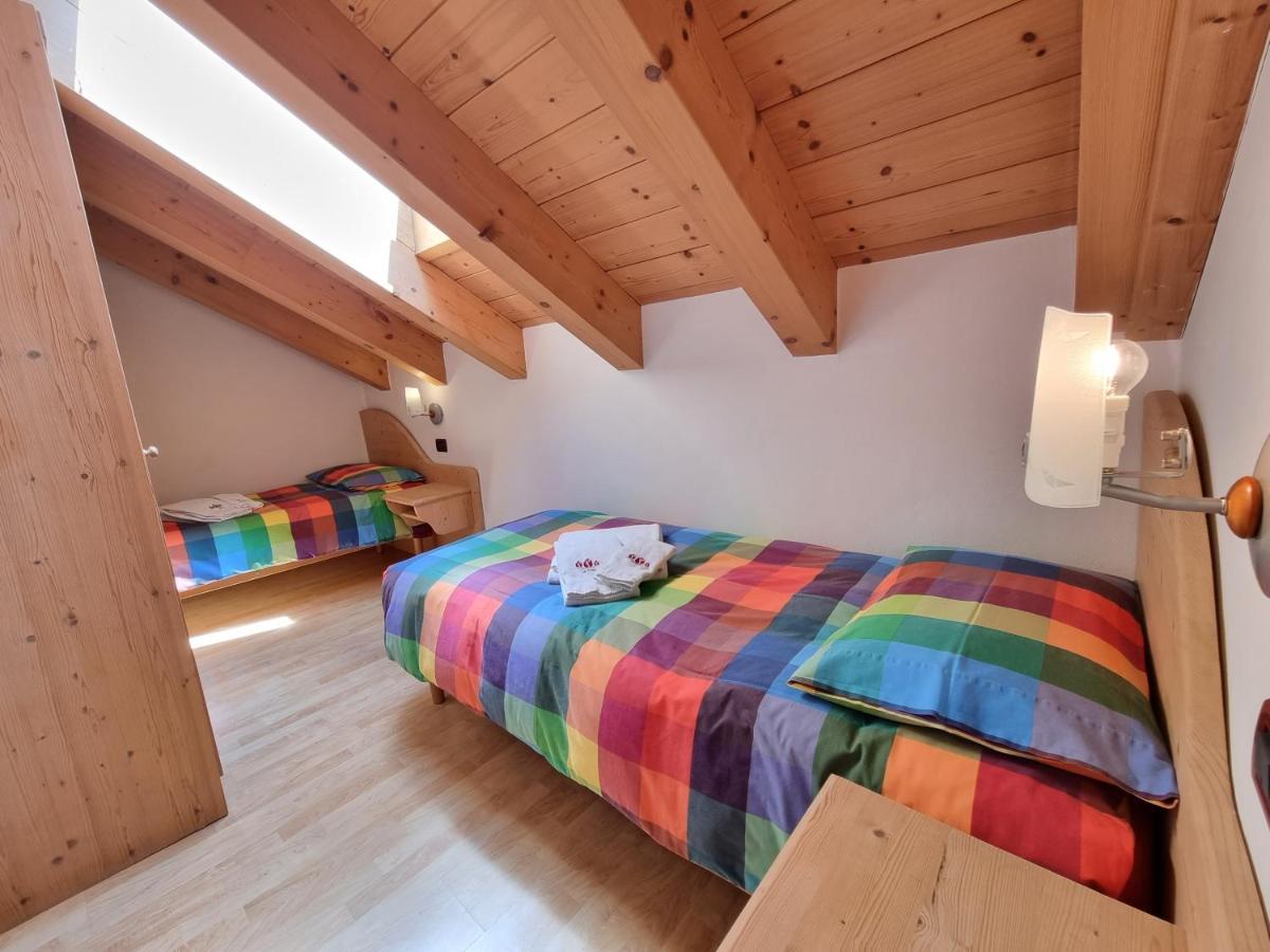 Residence Le Rose Pozza di Fassa Luaran gambar