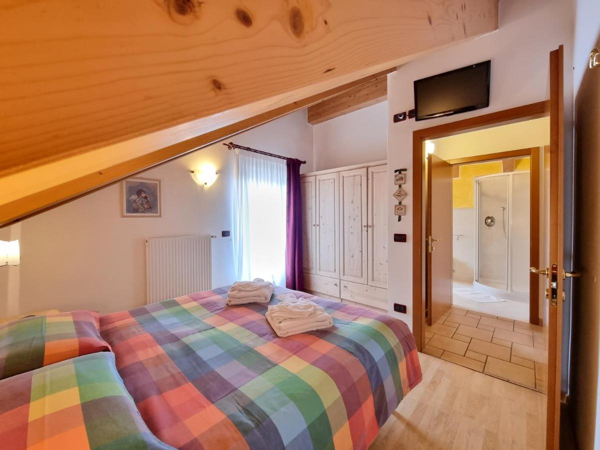 Residence Le Rose Pozza di Fassa Luaran gambar