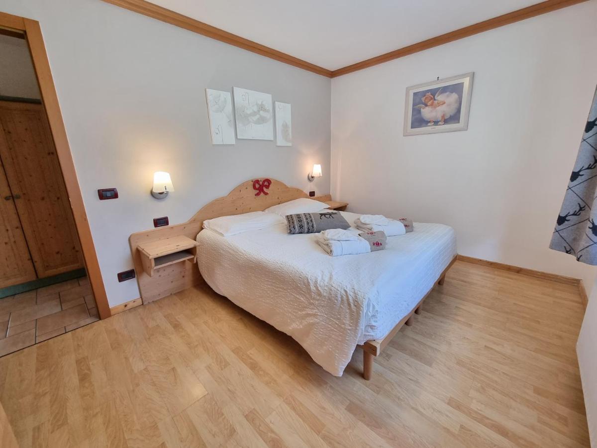 Residence Le Rose Pozza di Fassa Luaran gambar