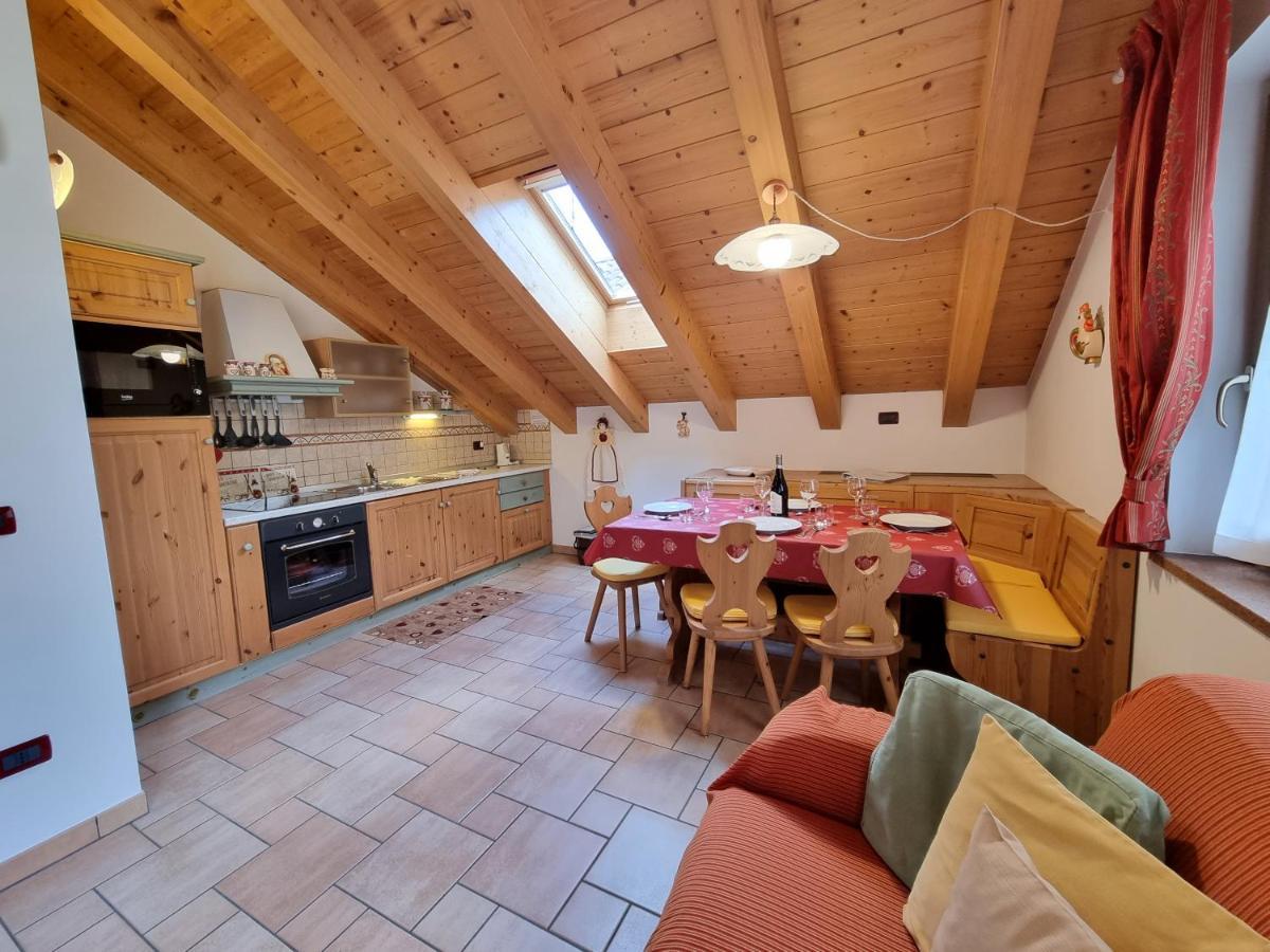 Residence Le Rose Pozza di Fassa Luaran gambar