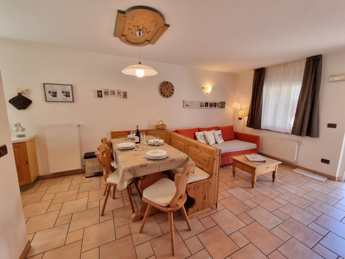 Residence Le Rose Pozza di Fassa Luaran gambar