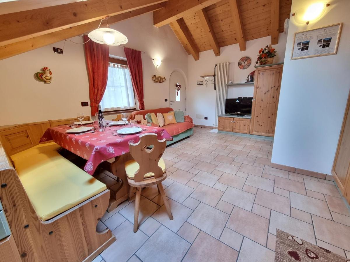 Residence Le Rose Pozza di Fassa Luaran gambar