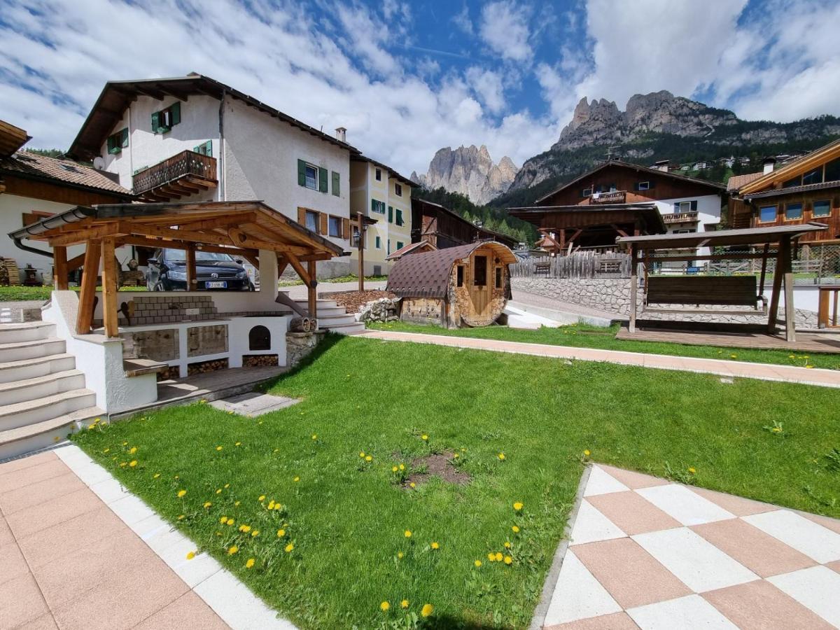Residence Le Rose Pozza di Fassa Luaran gambar
