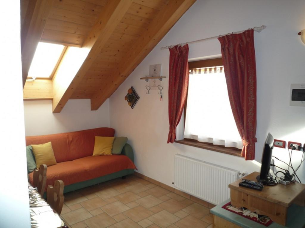 Residence Le Rose Pozza di Fassa Luaran gambar