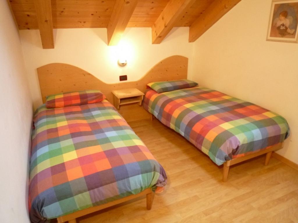 Residence Le Rose Pozza di Fassa Luaran gambar